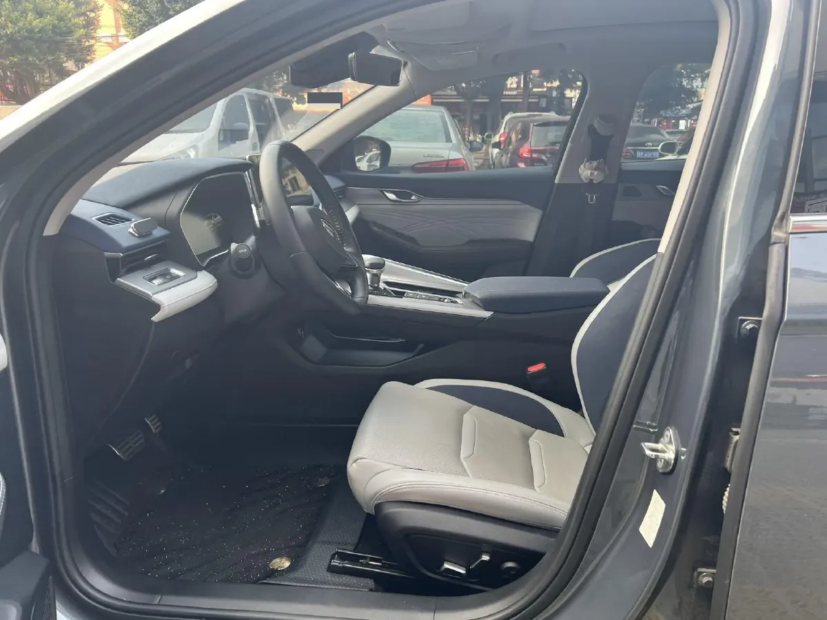 2020 Volkswagen C-Trek 1.5L 112HP L4 6AT,autocango,china used car exporter,china ev exporter,chinese used car exporter,chinese used ev exporter