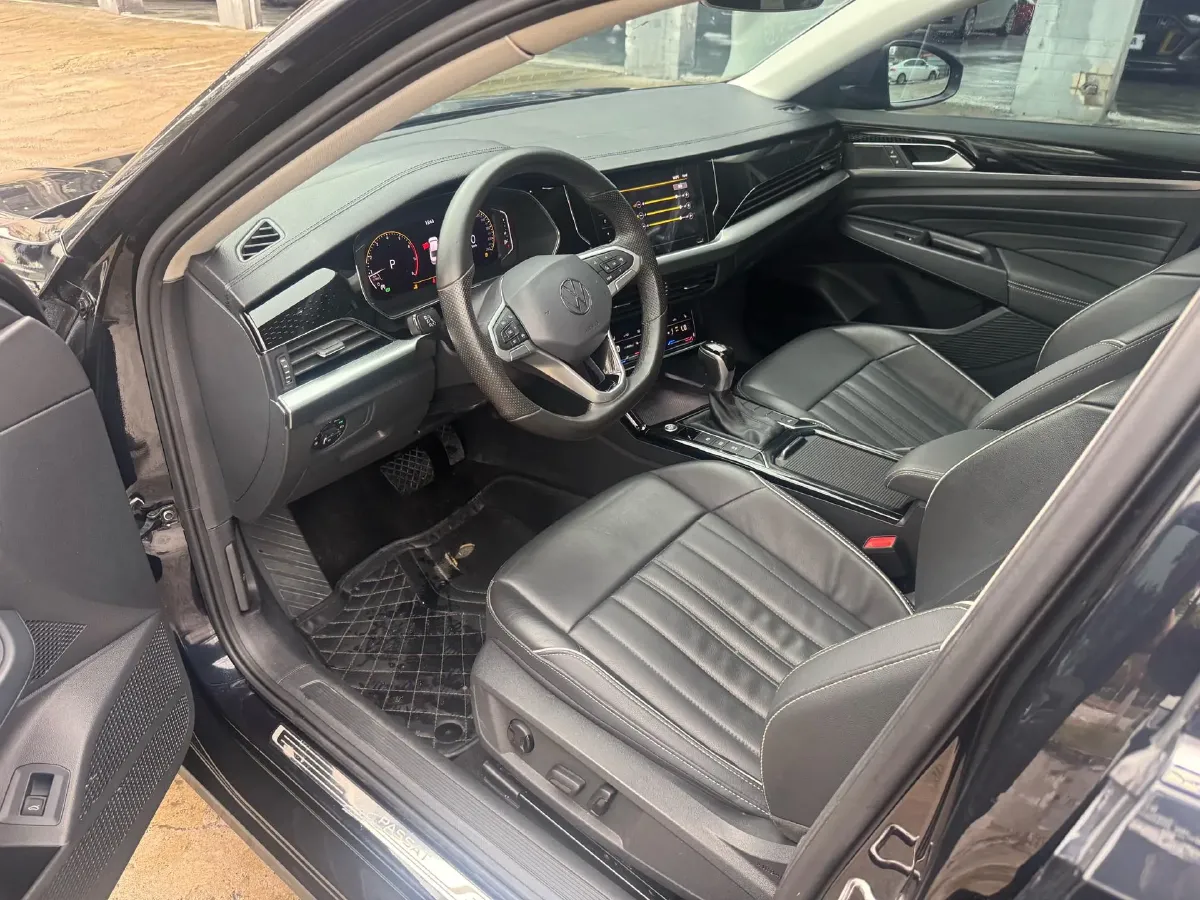 2021 Volkswagen Passat 2.0T 186HP L4 7DCT,autocango,china used car exporter,china ev exporter,chinese used car exporter,chinese used ev exporter