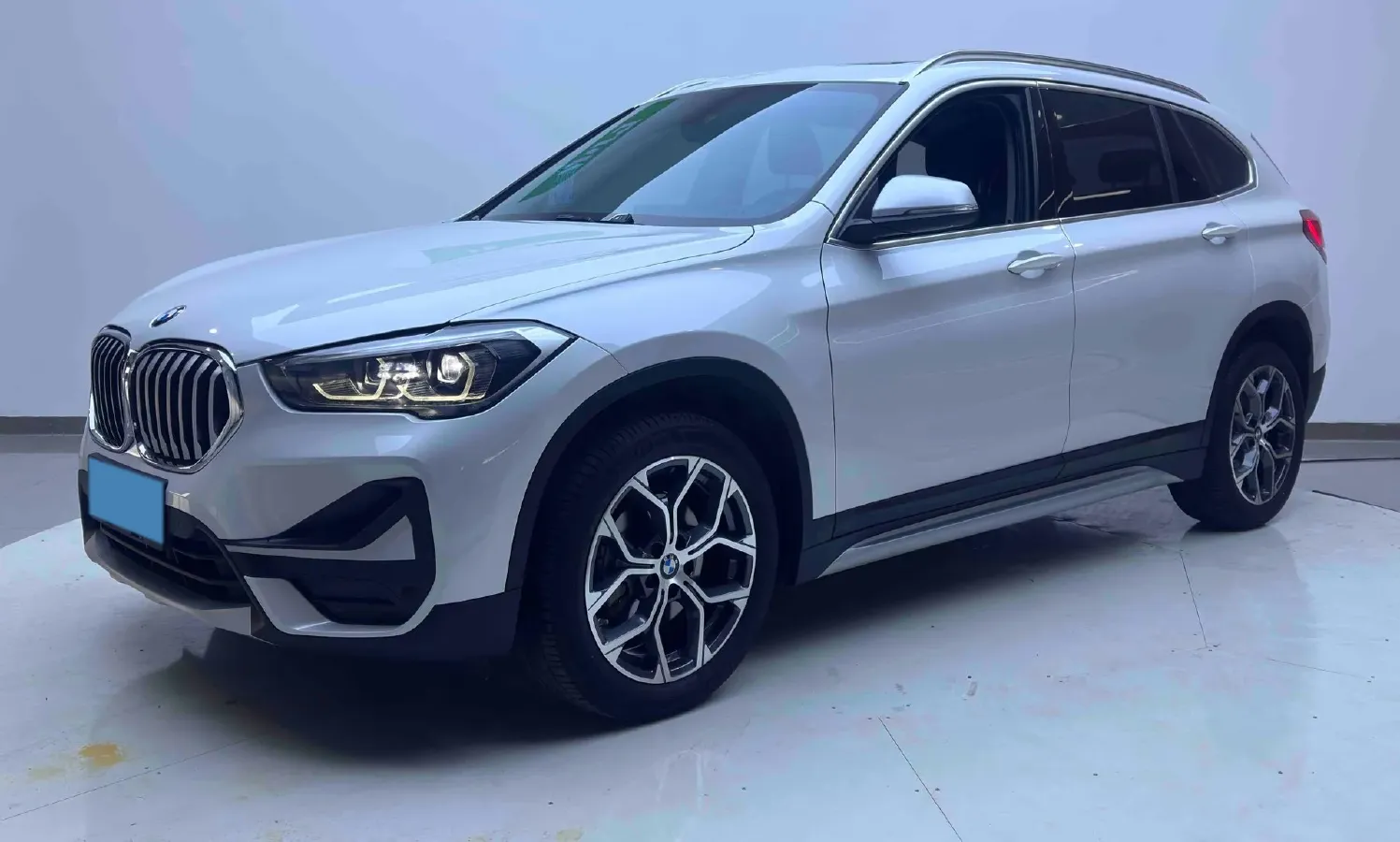 2023 BMW X1 1.5T 156HP L3 7DCT,autocango,china used car exporter,china ev exporter,chinese used car exporter,chinese used ev exporter