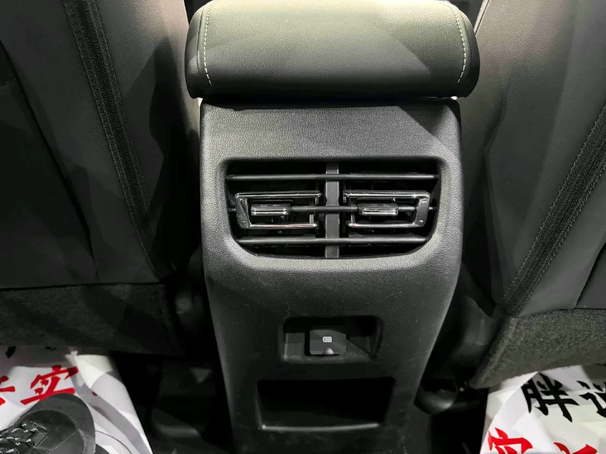 2022 Haval H6 1.5T 184HP L4 7DCT,autocango,china used car exporter,china ev exporter,chinese used car exporter,chinese used ev exporter