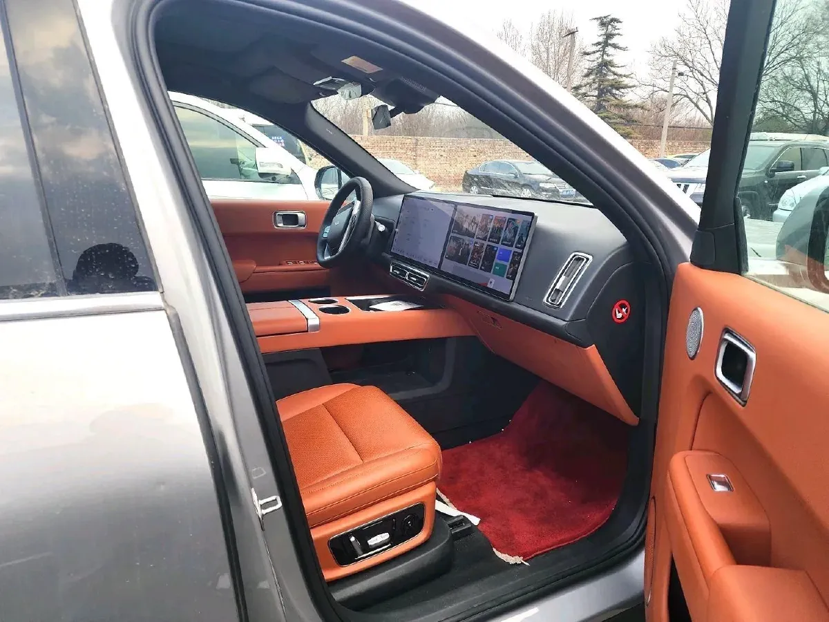 2023 Li L8 Range Extended 154HP REEV 40.9KWH,autocango,china used car exporter,china ev exporter,chinese used car exporter,chinese used ev exporter