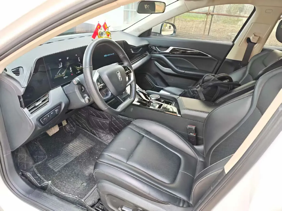 2023 Bestune B70 1.5T 169HP L4 7DCT,autocango,china used car exporter,china ev exporter,chinese used car exporter,chinese used ev exporter