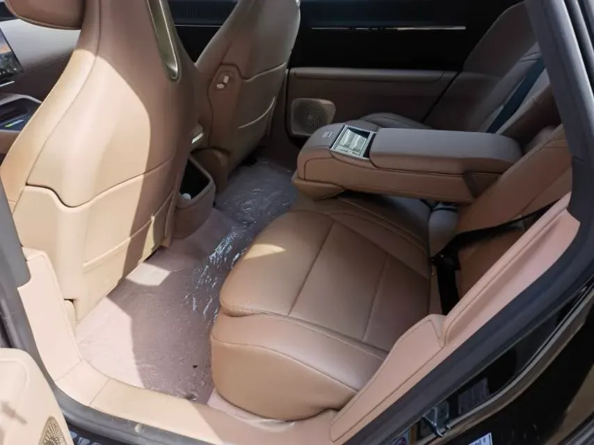 2026 Avatr 12 BEV,autocango,china used car exporter,china ev exporter,chinese used car exporter,chinese used ev exporter