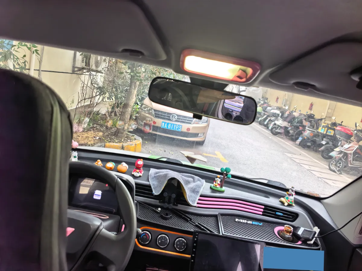 2020 WuLing HongGuang MINI EV BEV 13.8KWH,autocango,china used car exporter,china ev exporter,chinese used car exporter,chinese used ev exporter