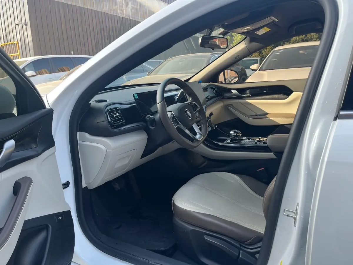 2025 BYD Qin Plus 1.5L 101HP L4 E-CVT PHEV 7.68KWH,autocango,china used car exporter,china ev exporter,chinese used car exporter,chinese used ev exporter