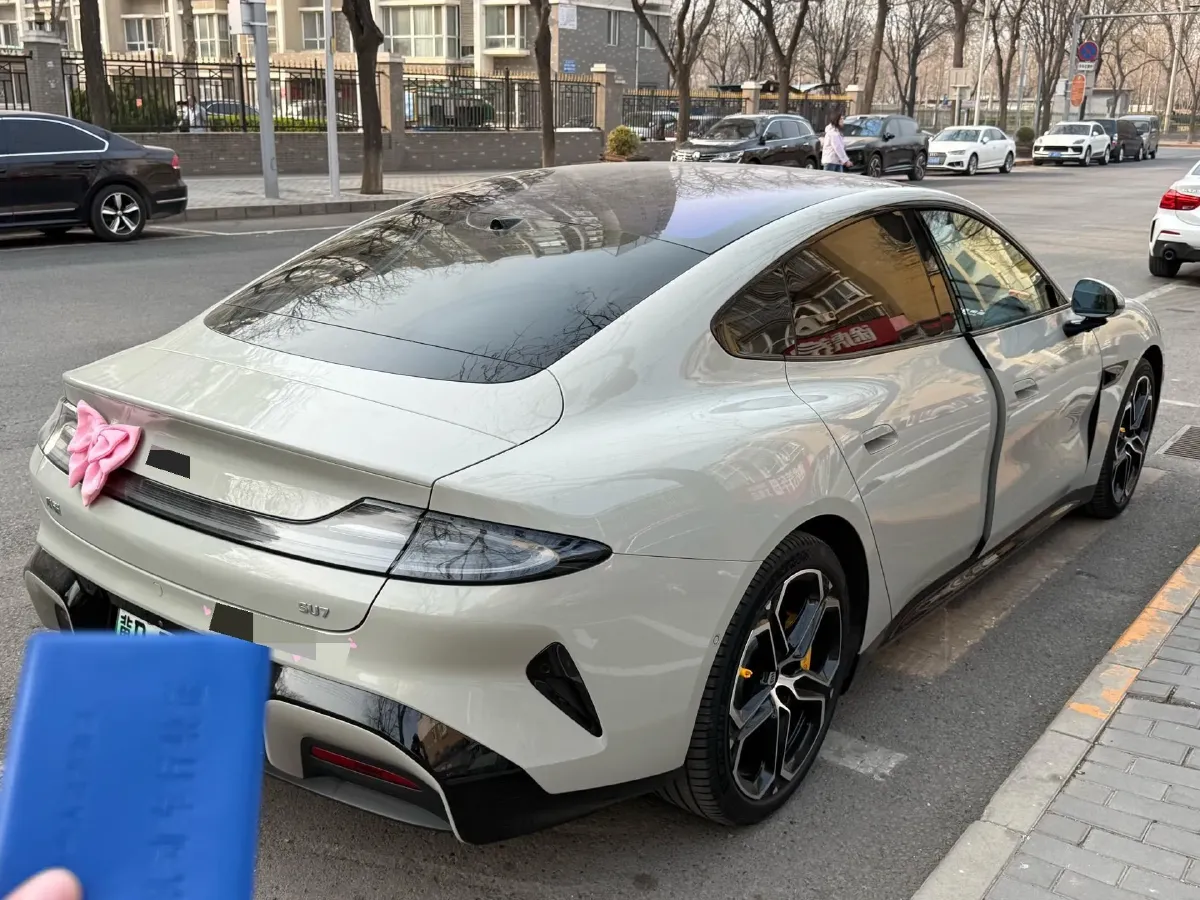 2024 MI SU7 BEV 73.6KWH,autocango,china used car exporter,china ev exporter,chinese used car exporter,chinese used ev exporter