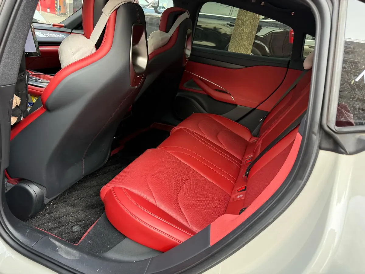 2024 MI SU7 BEV 73.6KWH,autocango,china used car exporter,china ev exporter,chinese used car exporter,chinese used ev exporter