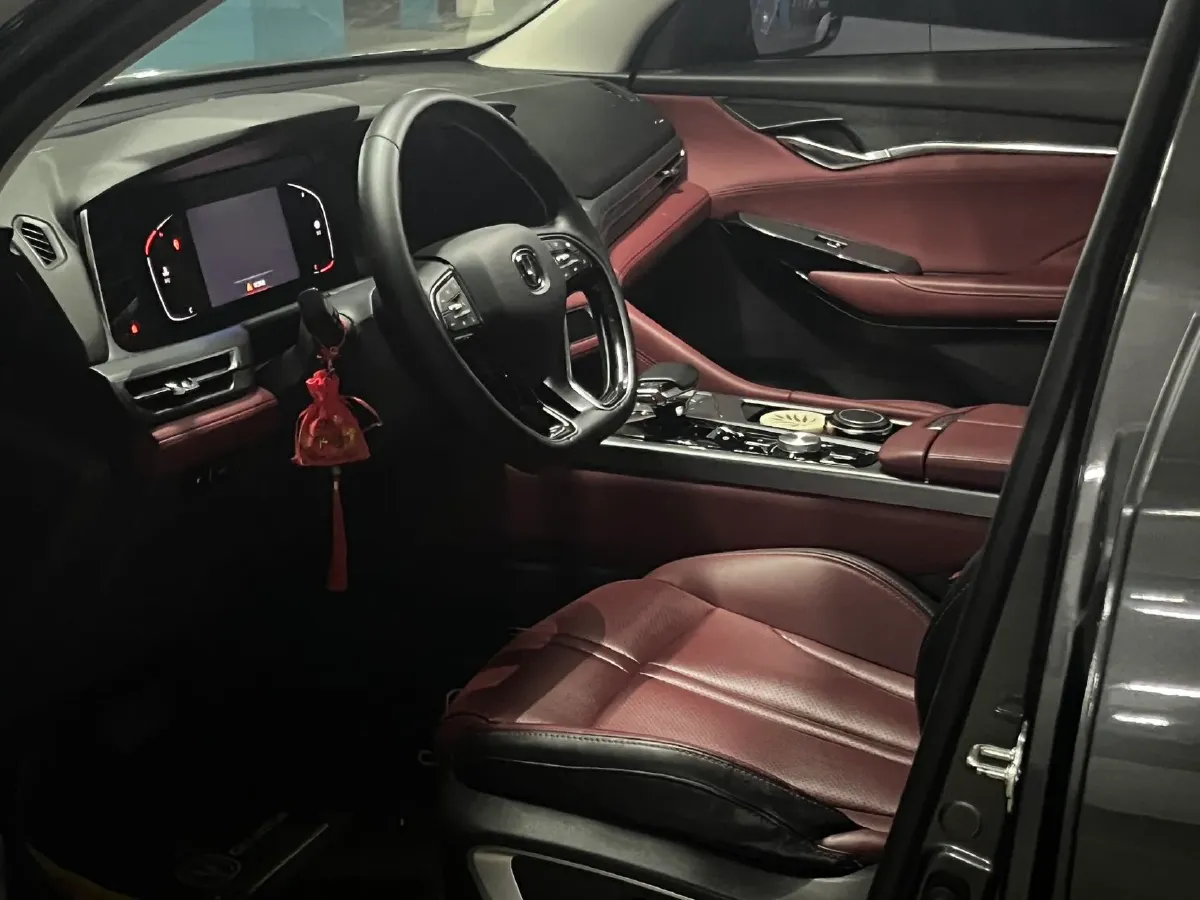 2022 ChangAn CS75 Plus 1.5T 178HP L4 6AT,autocango,china used car exporter,china ev exporter,chinese used car exporter,chinese used ev exporter