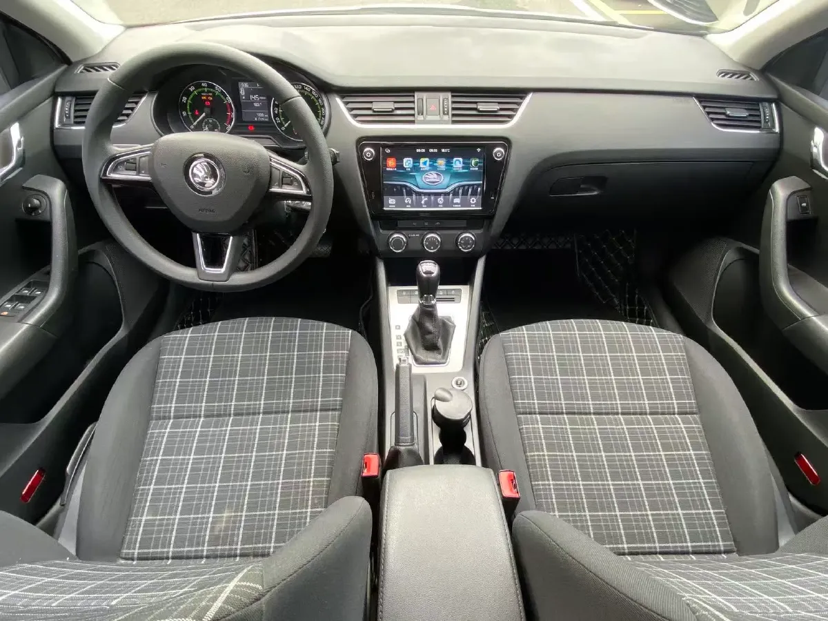 2018 Skoda Octavia 1.2T 116HP L4 7DCT,autocango,china used car exporter,china ev exporter,chinese used car exporter,chinese used ev exporter