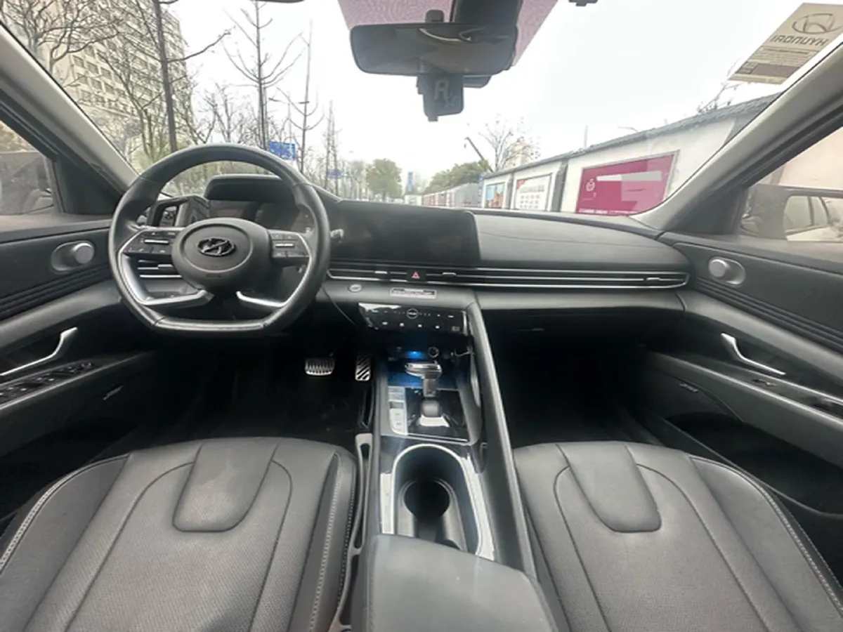 2021 Hyundai Elantra 1.5L 115HP L4 CVT,autocango,china used car exporter,china ev exporter,chinese used car exporter,chinese used ev exporter