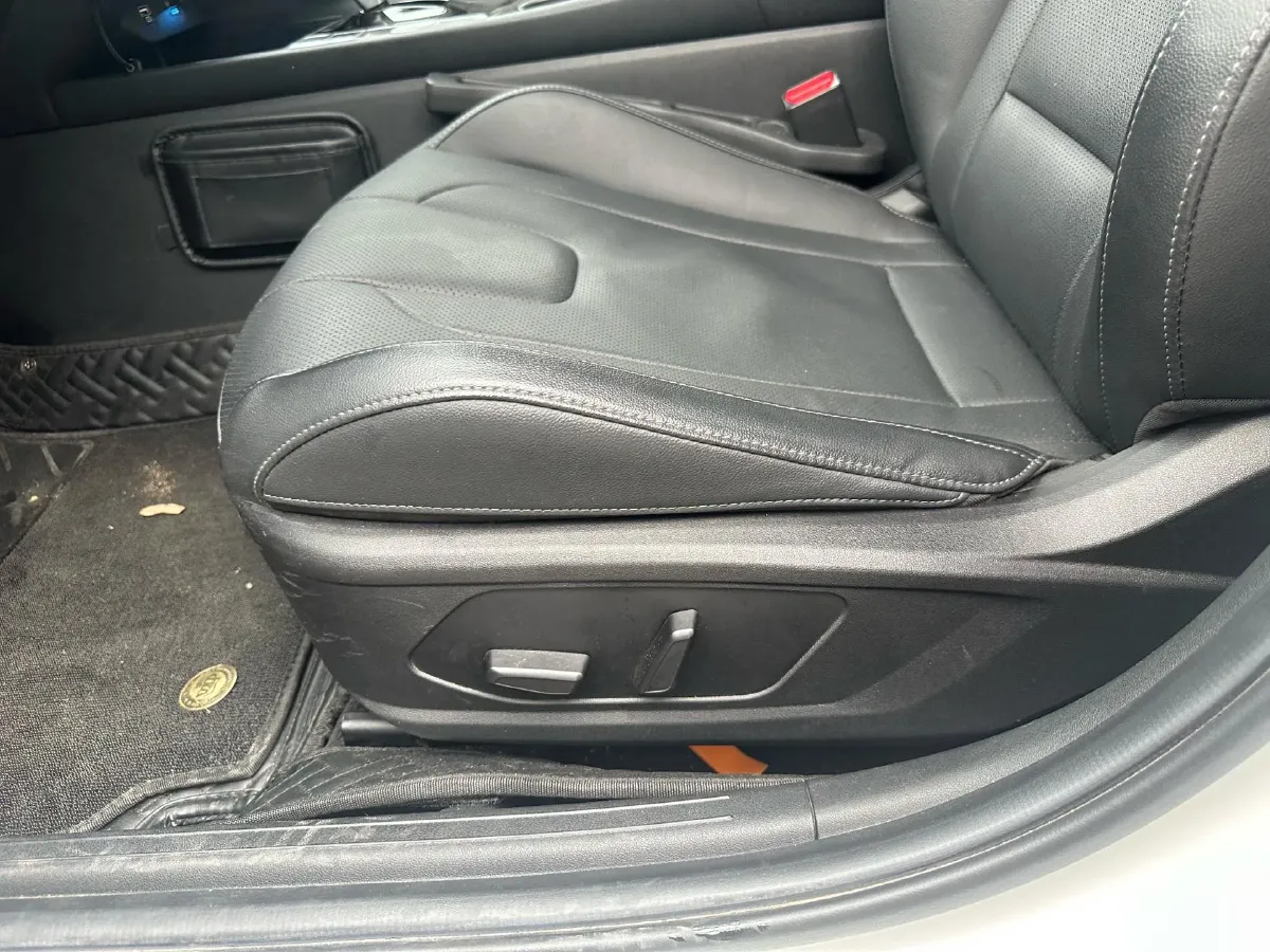 2021 Hyundai Elantra 1.5L 115HP L4 CVT,autocango,china used car exporter,china ev exporter,chinese used car exporter,chinese used ev exporter