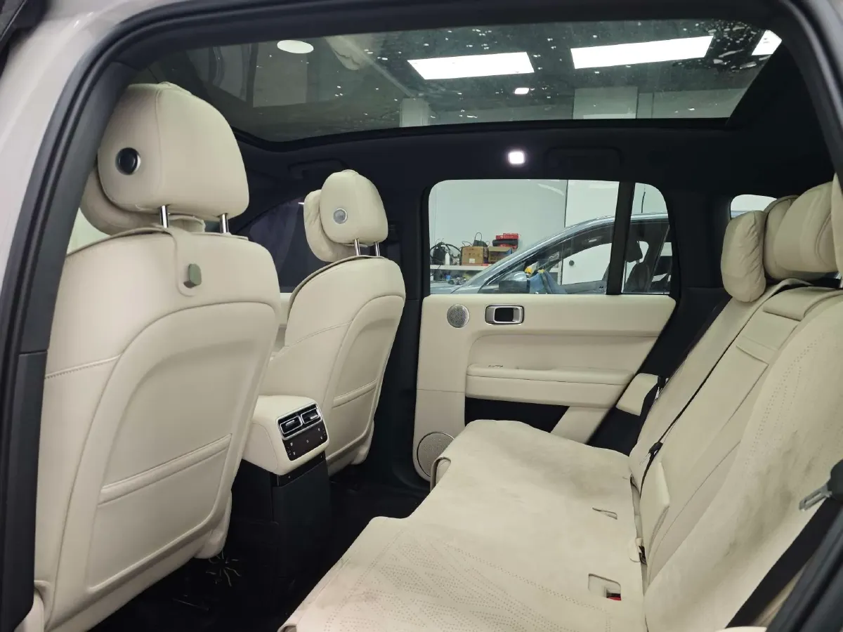 2024 Li L6 Range Extended 154HP L4 REEV 36.8KWH,autocango,china used car exporter,china ev exporter,chinese used car exporter,chinese used ev exporter