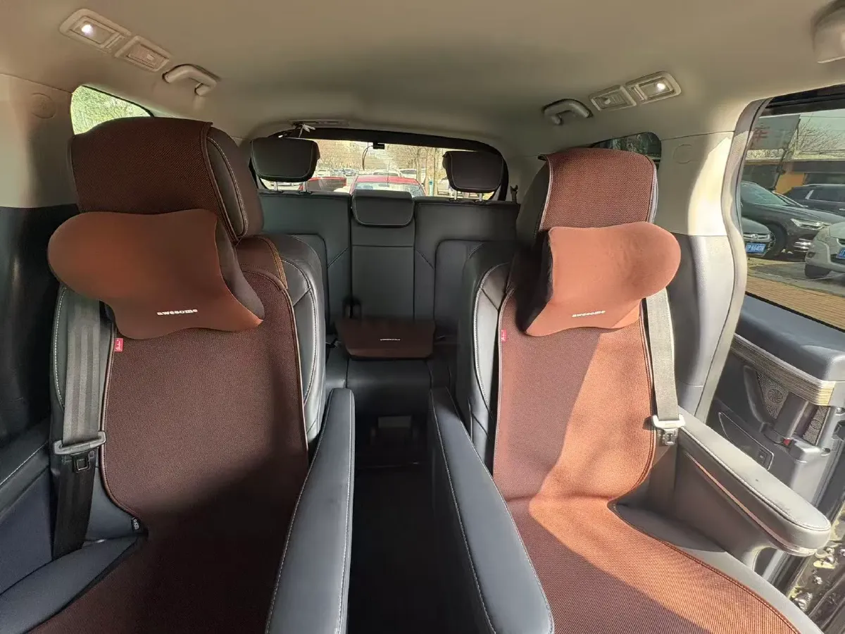 2023 GAC Trumpchi M8 2.0T 252HP L4 8AT,autocango,china used car exporter,china ev exporter,chinese used car exporter,chinese used ev exporter