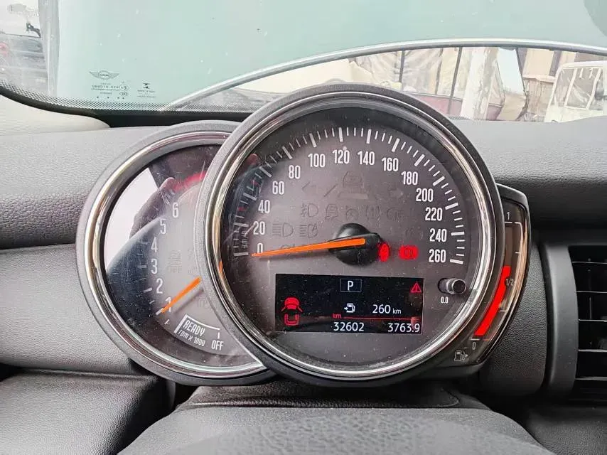 2019 MINI MINI 1.5T 102HP L3 7DCT,autocango,china used car exporter,china ev exporter,chinese used car exporter,chinese used ev exporter