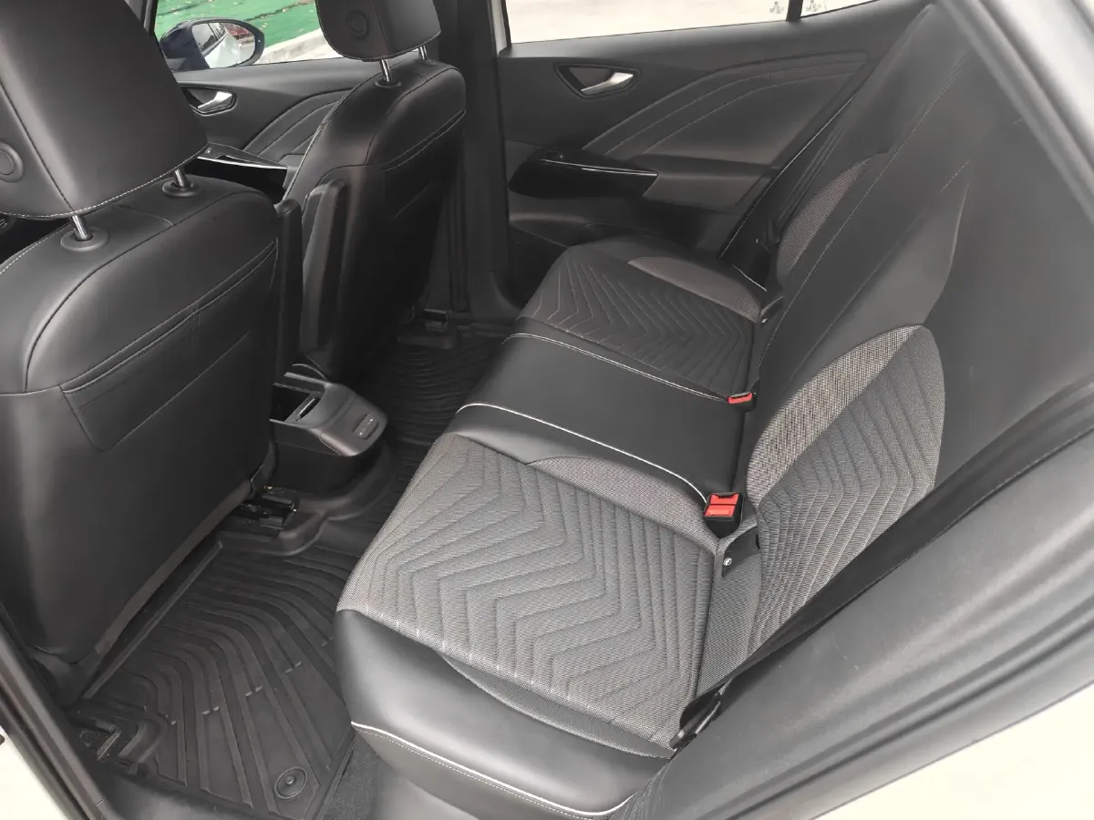 2024 Volkswagen ID.3 BEV 52.8KWH,autocango,china used car exporter,china ev exporter,chinese used car exporter,chinese used ev exporter