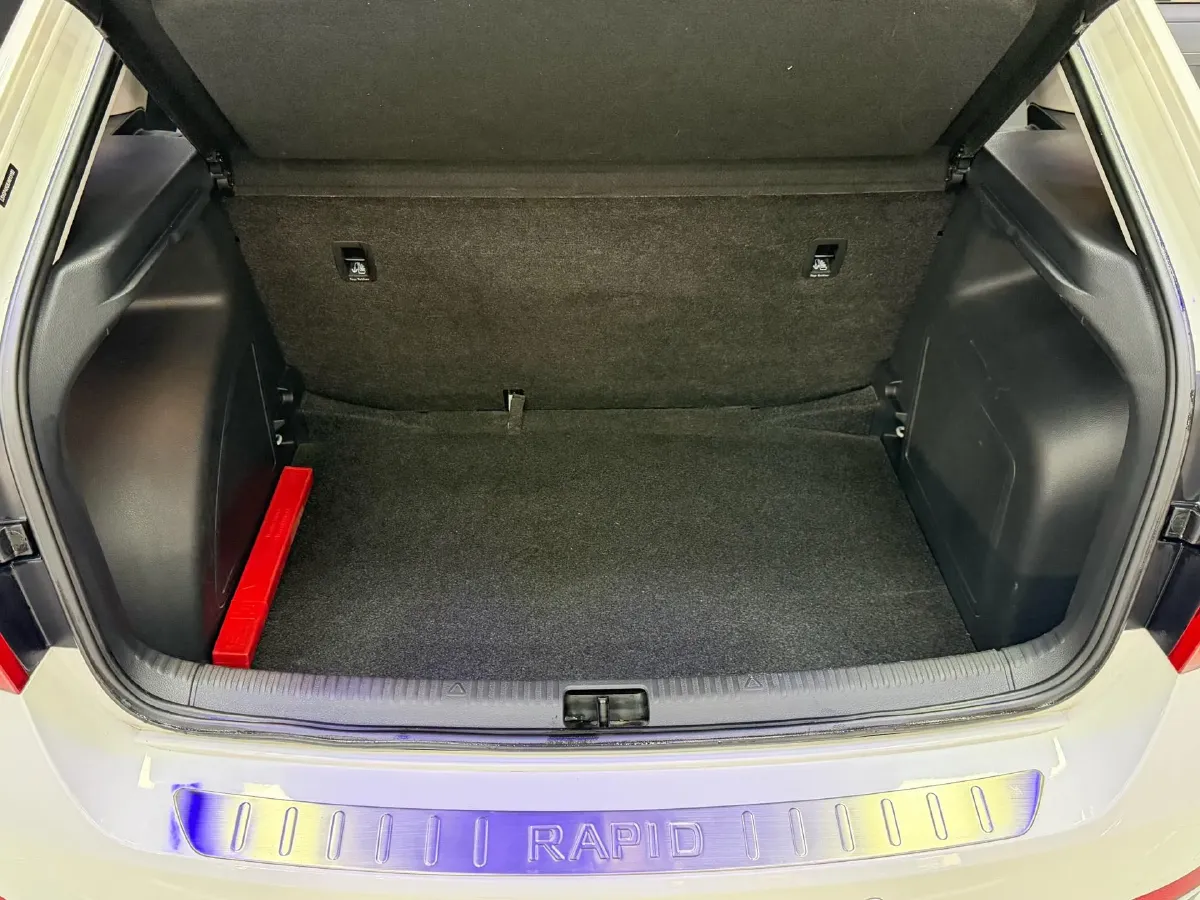 2018 Skoda Rapid Spaceback 1.6L 110HP L4 6AT,autocango,china used car exporter,china ev exporter,chinese used car exporter,chinese used ev exporter