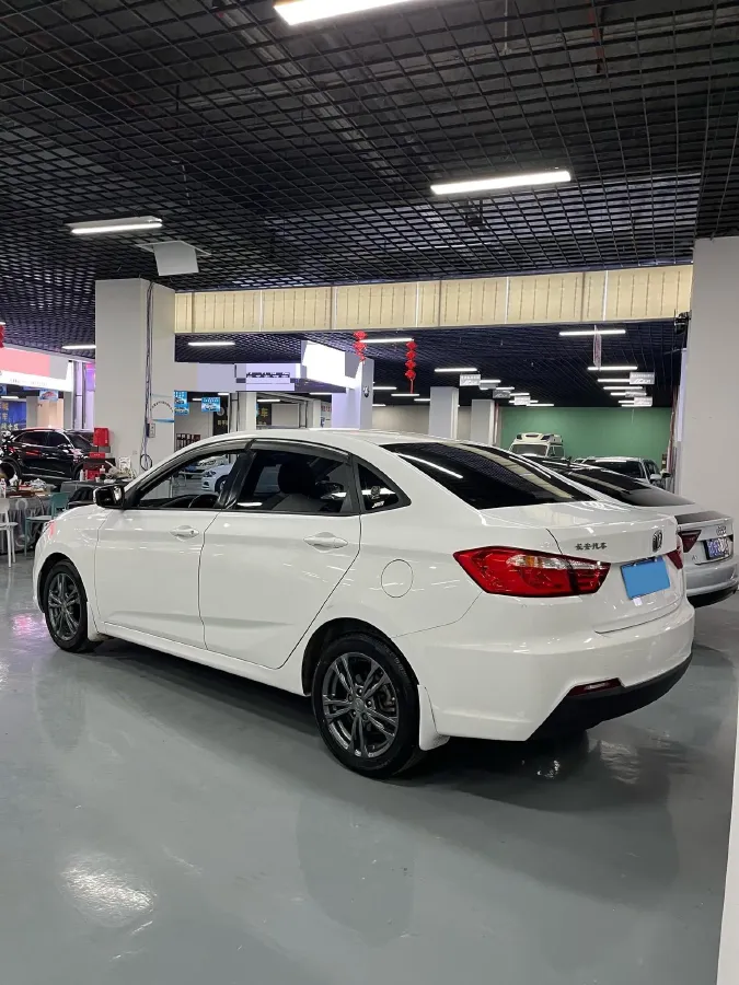 2021 ChangAn Eado DT 1.6L 125HP L4 5MT,autocango,china used car exporter,china ev exporter,chinese used car exporter,chinese used ev exporter