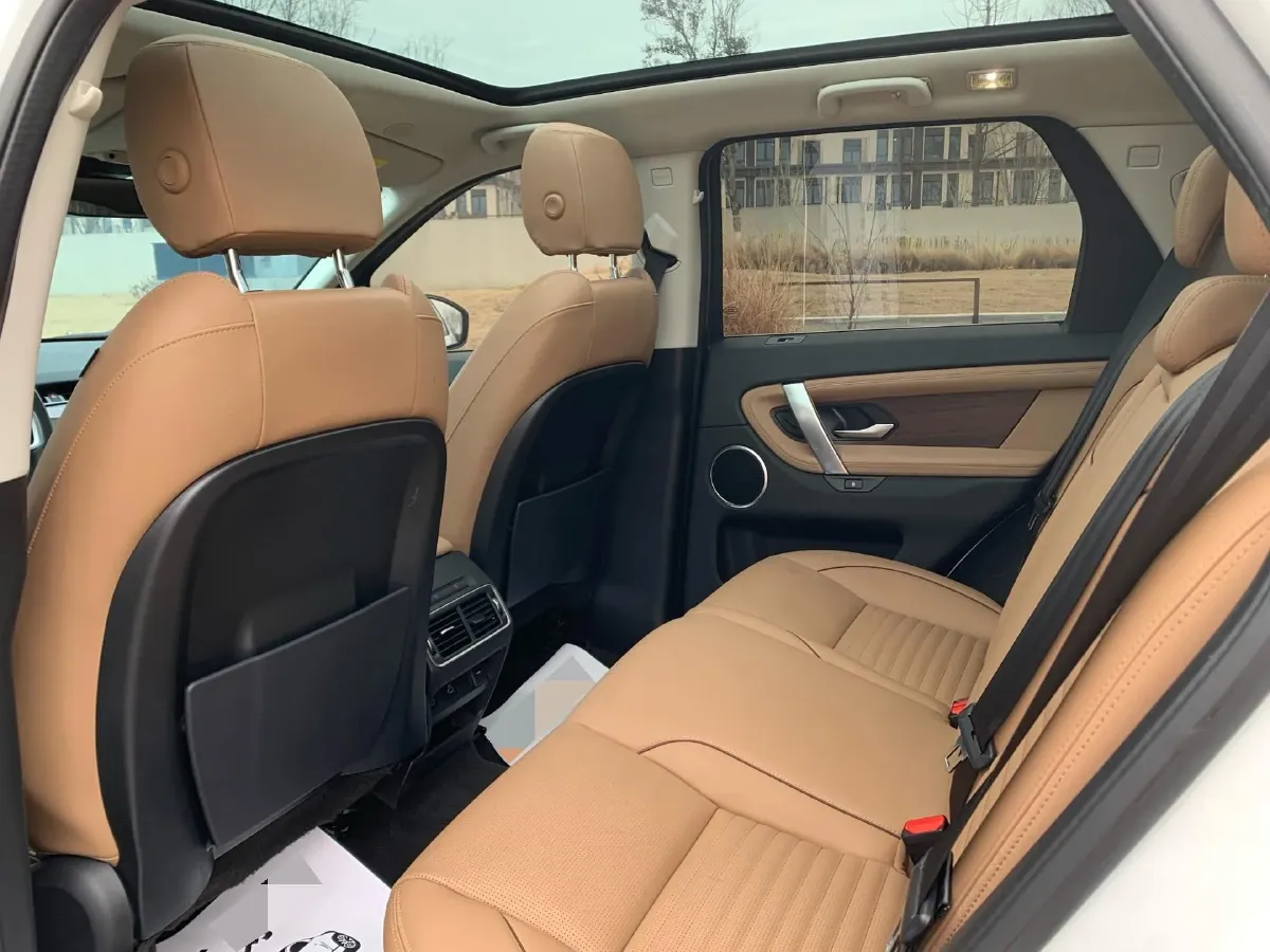 2023 Land Rover Discovery Sport 2.0T 249HP L4 9AT,autocango,china used car exporter,china ev exporter,chinese used car exporter,chinese used ev exporter