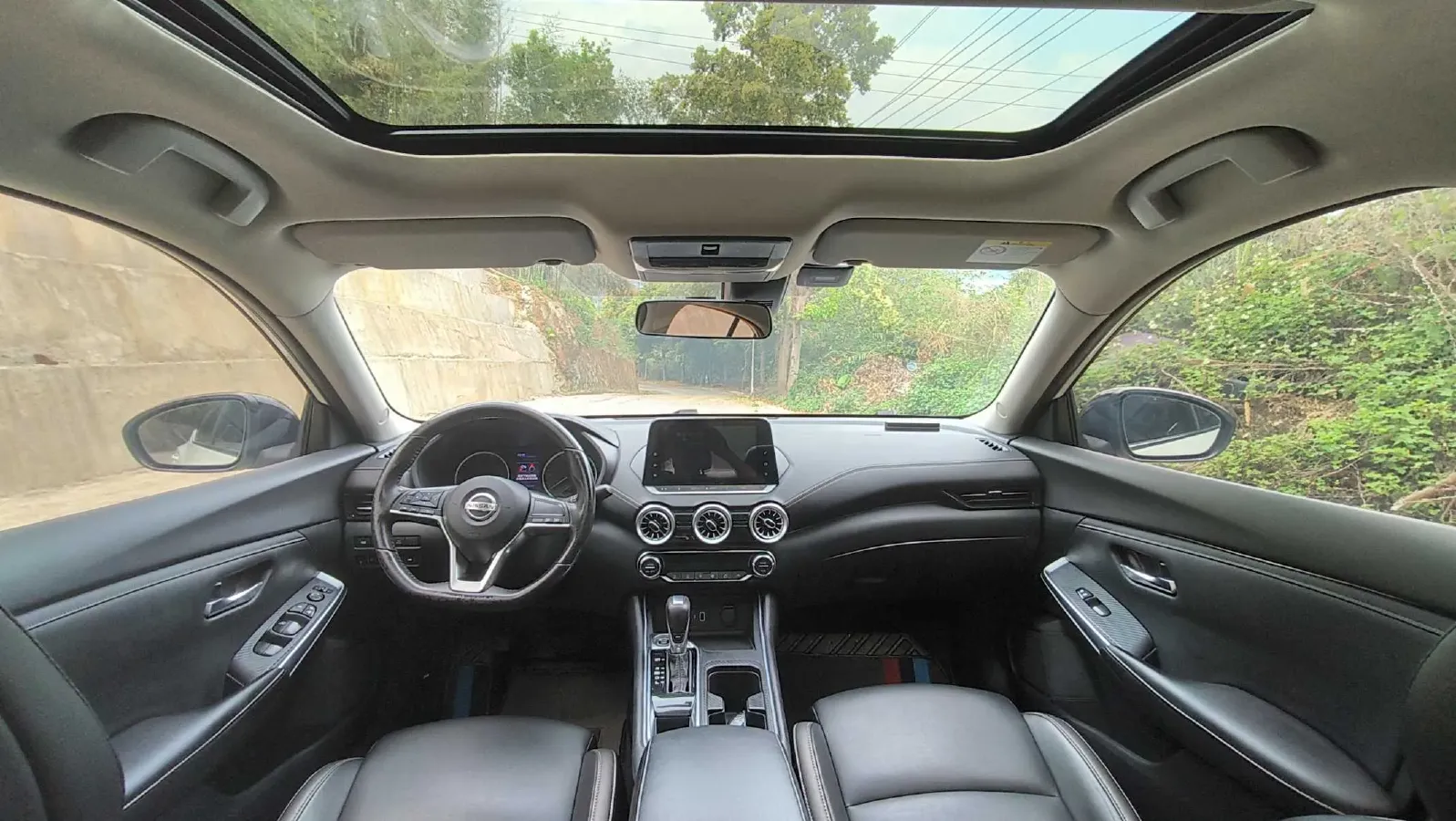 2021 Nissan Sylphy 1.6L 135HP L4 CVT,autocango,china used car exporter,china ev exporter,chinese used car exporter,chinese used ev exporter