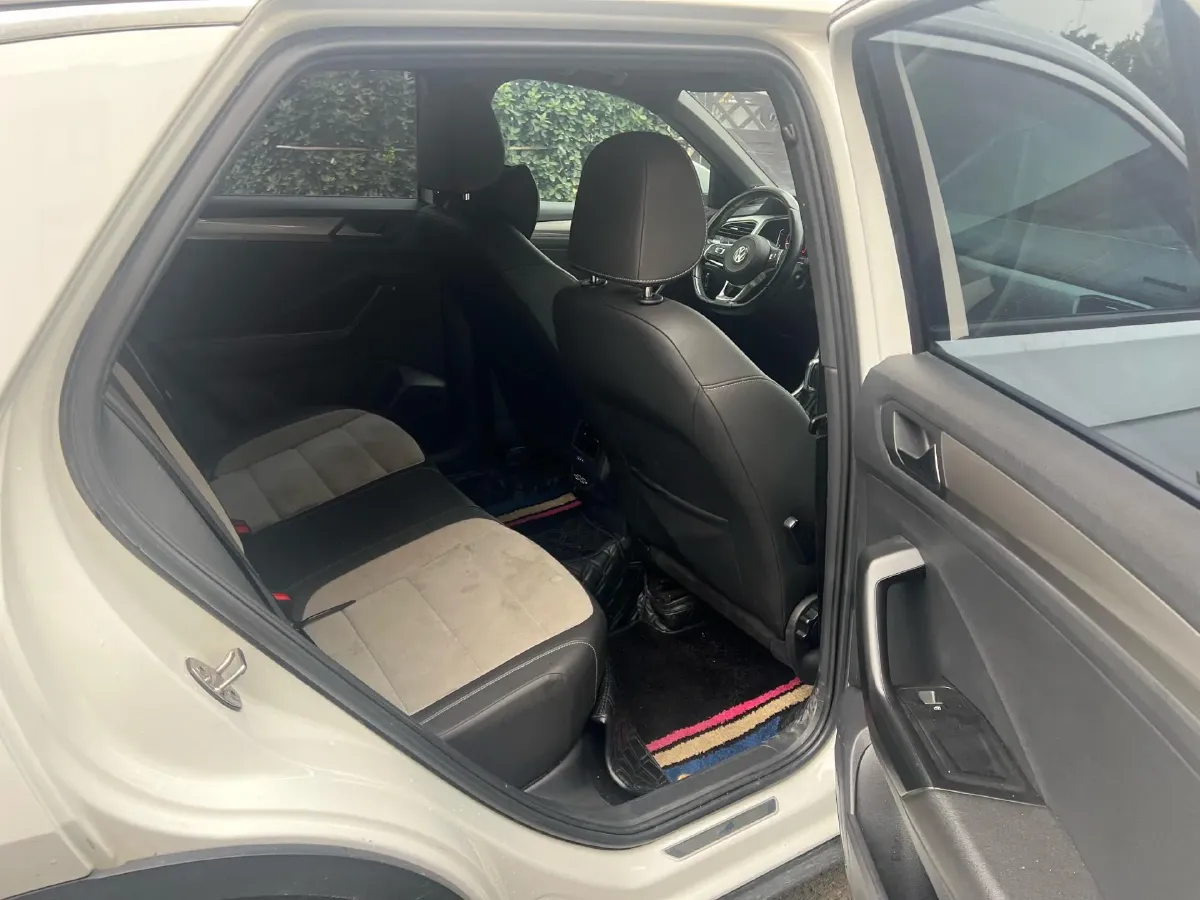 2020 Volkswagen T-Roc 1.4T 150HP L4 7DCT,autocango,china used car exporter,china ev exporter,chinese used car exporter,chinese used ev exporter