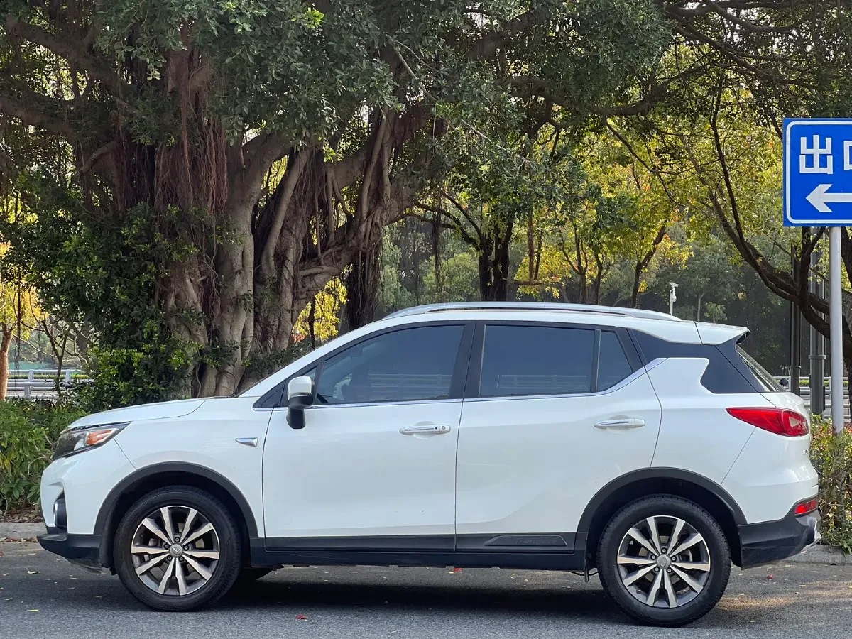 2020 GAC Trumpchi GS3 1.5T 163HP L3 7DCT,autocango,china used car exporter,china ev exporter,chinese used car exporter,chinese used ev exporter