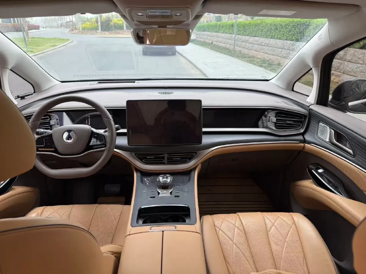 2022 Mercedes-Benz GLC Class 2.0T 197HP L4 9AT,autocango,china used car exporter,china ev exporter,chinese used car exporter,chinese used ev exporter