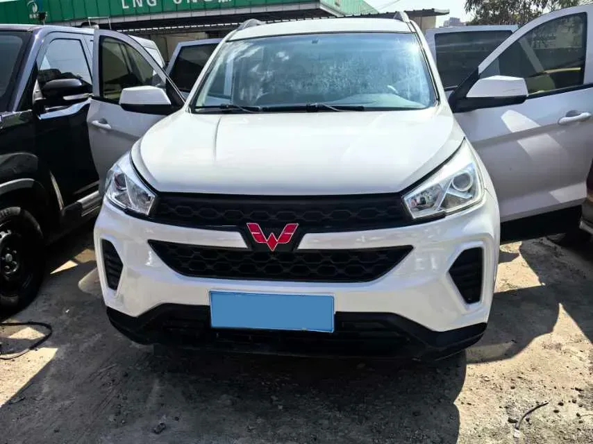 2019 WuLing HongGuang S3 1.5L 99HP L4 6MT,autocango,china used car exporter,china ev exporter,chinese used car exporter,chinese used ev exporter