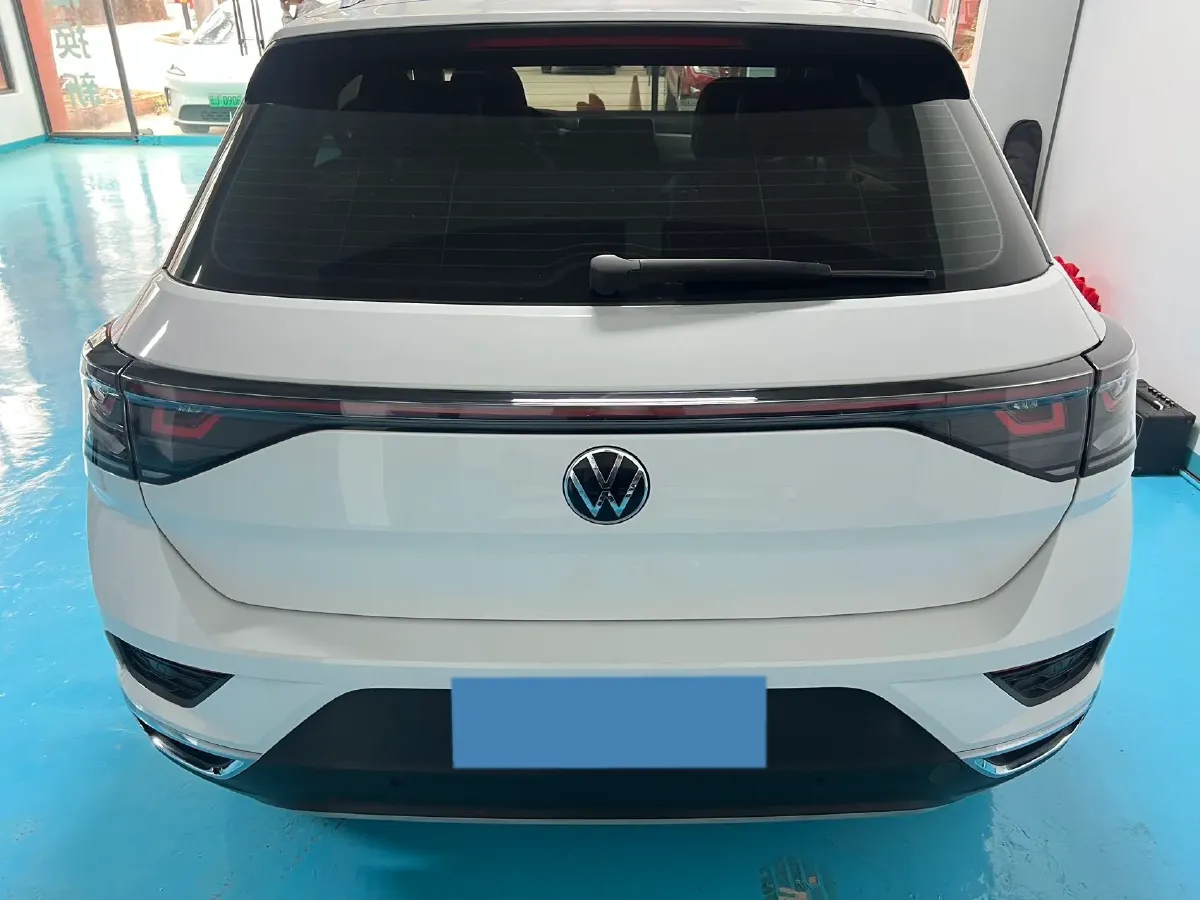 2023 Volkswagen T-Roc 1.4T 150HP L4 7DCT,autocango,china used car exporter,china ev exporter,chinese used car exporter,chinese used ev exporter