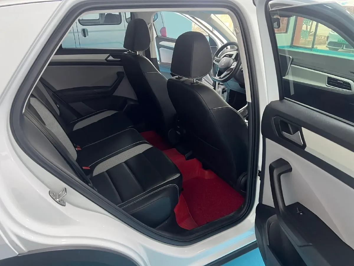 2023 Volkswagen T-Roc 1.4T 150HP L4 7DCT,autocango,china used car exporter,china ev exporter,chinese used car exporter,chinese used ev exporter