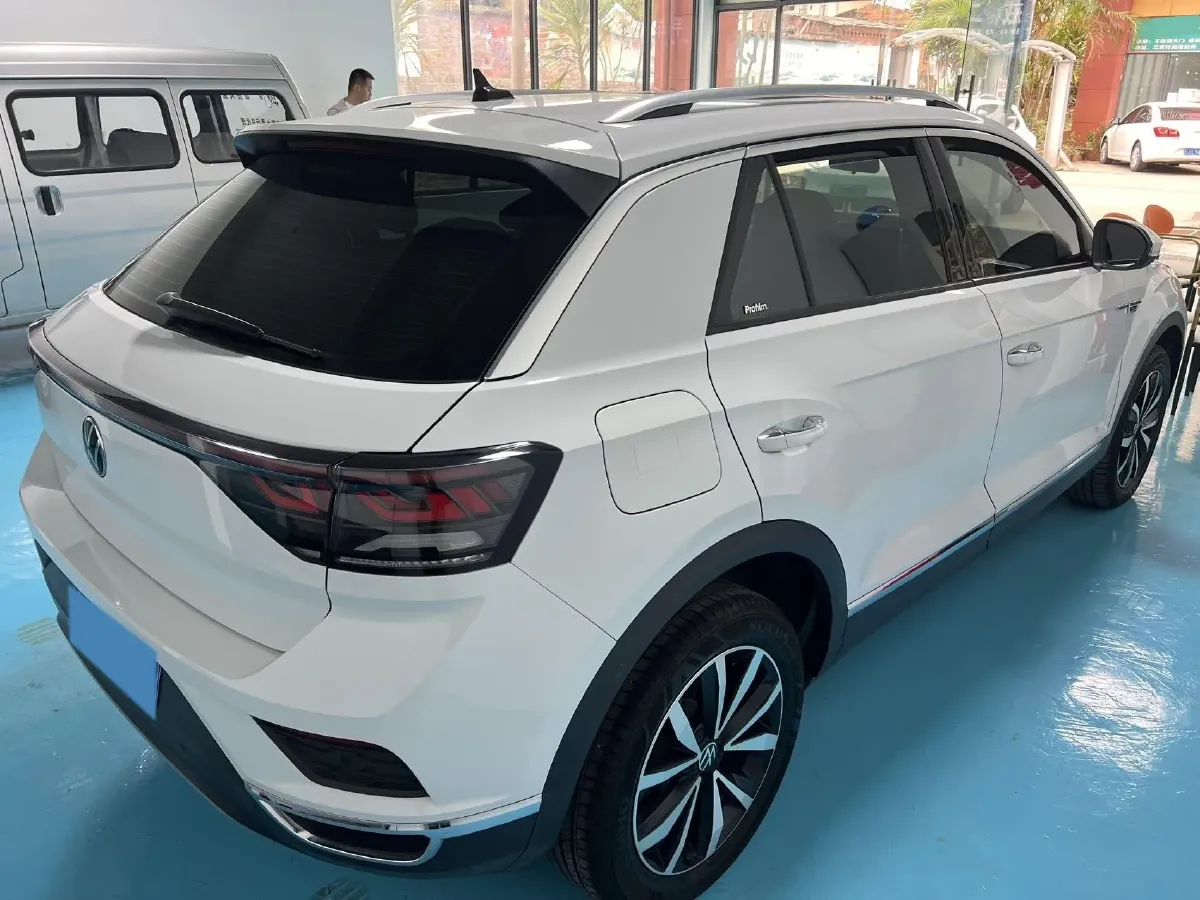 2023 Volkswagen T-Roc 1.4T 150HP L4 7DCT,autocango,china used car exporter,china ev exporter,chinese used car exporter,chinese used ev exporter