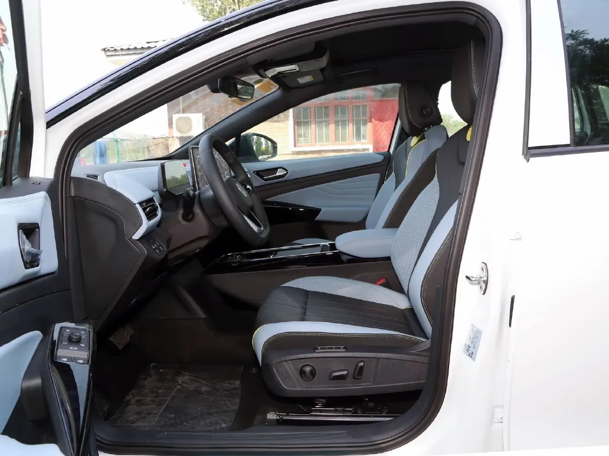 2025 Volkswagen ID.4 X BEV,autocango,china used car exporter,china ev exporter,chinese used car exporter,chinese used ev exporter