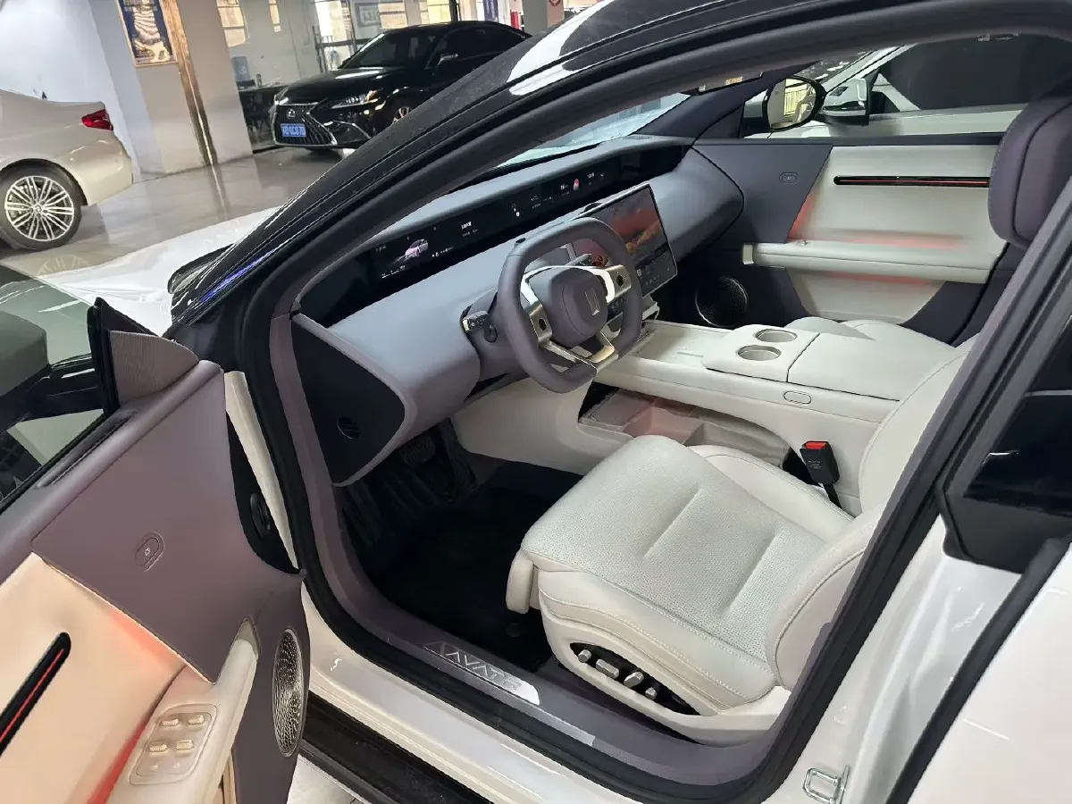 2025 Avatr 06 BEV,autocango,china used car exporter,china ev exporter,chinese used car exporter,chinese used ev exporter