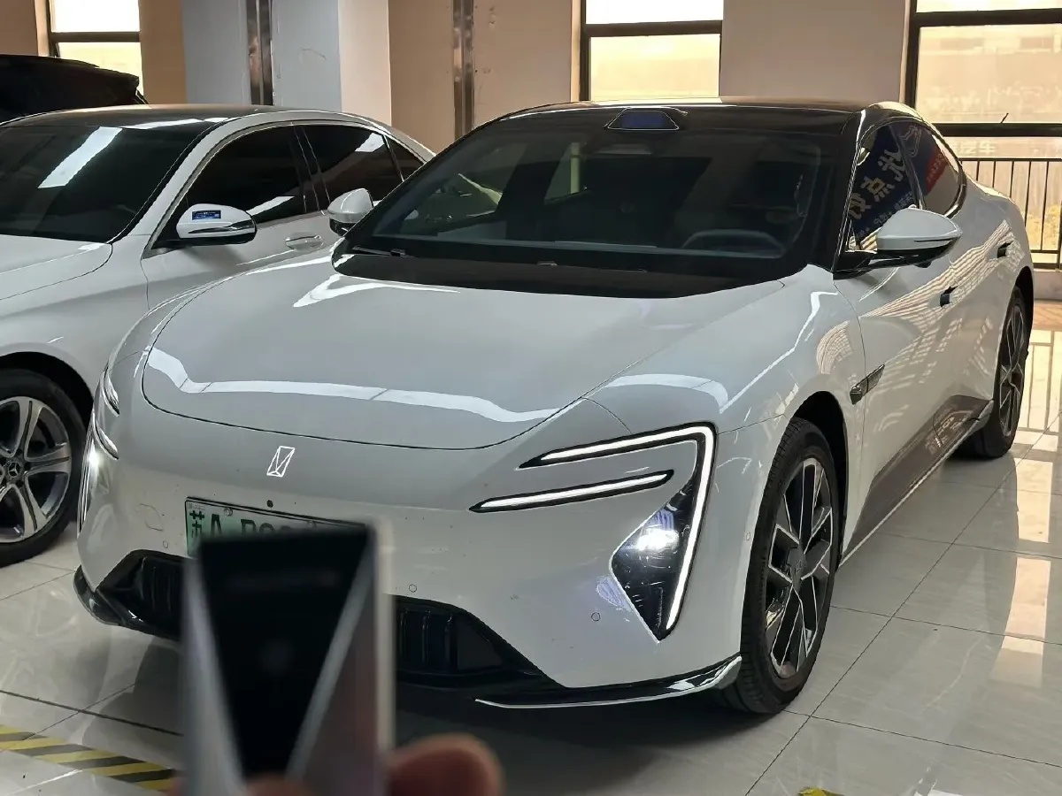 2025 Avatr 06 BEV,autocango,china used car exporter,china ev exporter,chinese used car exporter,chinese used ev exporter