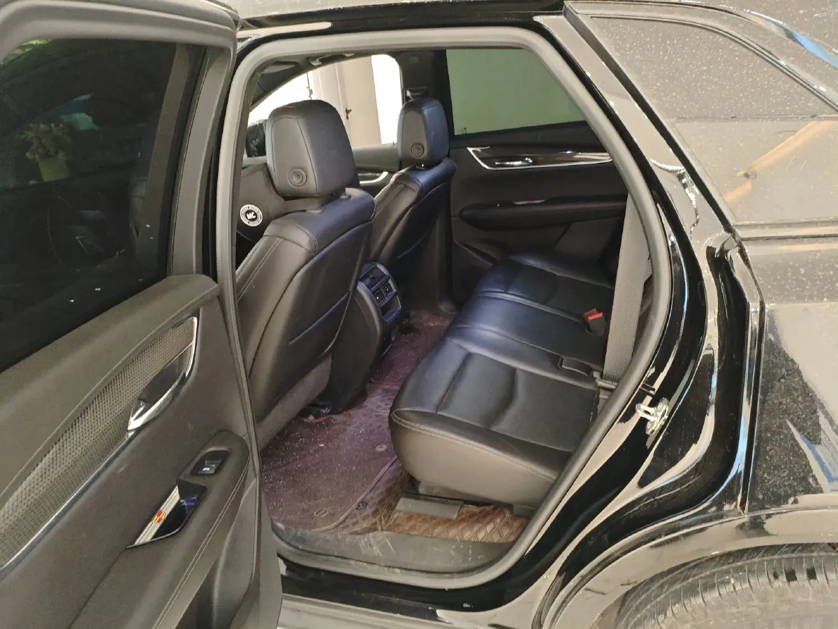 2024 Cadillac XT5 2.0T 237HP L4 9AT,autocango,china used car exporter,china ev exporter,chinese used car exporter,chinese used ev exporter