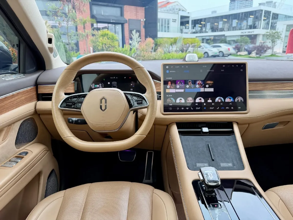 2024 AITO AITO M7 1.5T 152HP L4 REEV 40KWH,autocango,china used car exporter,china ev exporter,chinese used car exporter,chinese used ev exporter