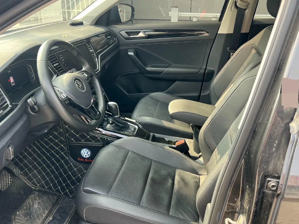 2022 Volkswagen T-Roc 1.4T 150HP L4 7DCT,autocango,china used car exporter,china ev exporter,chinese used car exporter,chinese used ev exporter