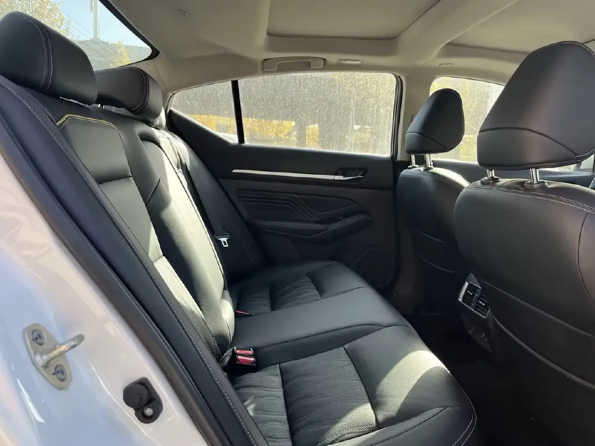 2022 Nissan Teana 2.0T 243HP L4 CVT,autocango,china used car exporter,china ev exporter,chinese used car exporter,chinese used ev exporter