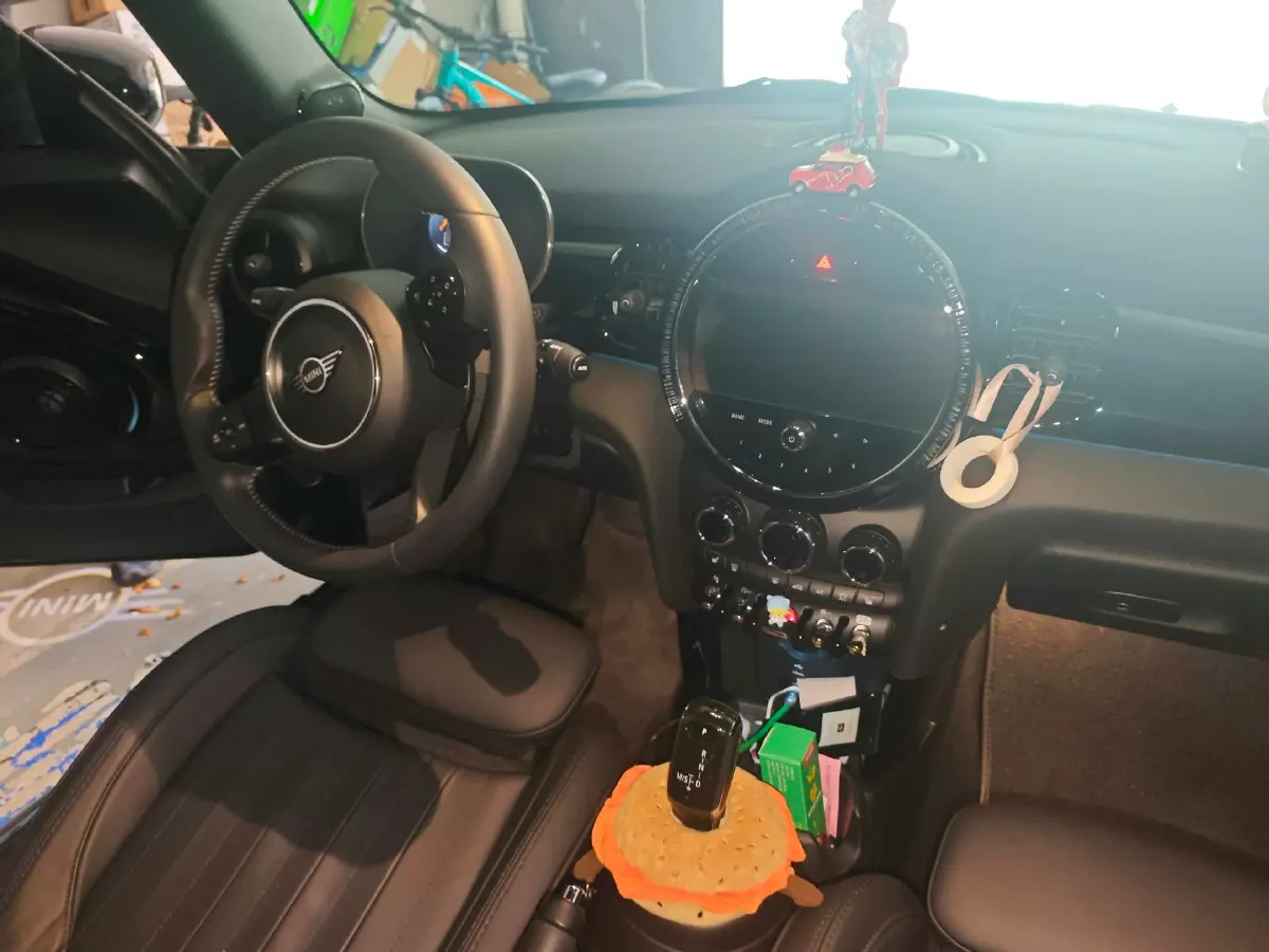 2023 MINI MINI 2.0T 192HP L4 7DCT,autocango,china used car exporter,china ev exporter,chinese used car exporter,chinese used ev exporter