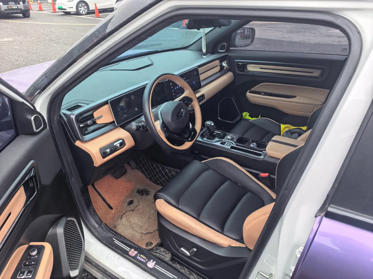 2023 Geely ICON 1.5T 181HP L4 7DCT,autocango,china used car exporter,china ev exporter,chinese used car exporter,chinese used ev exporter