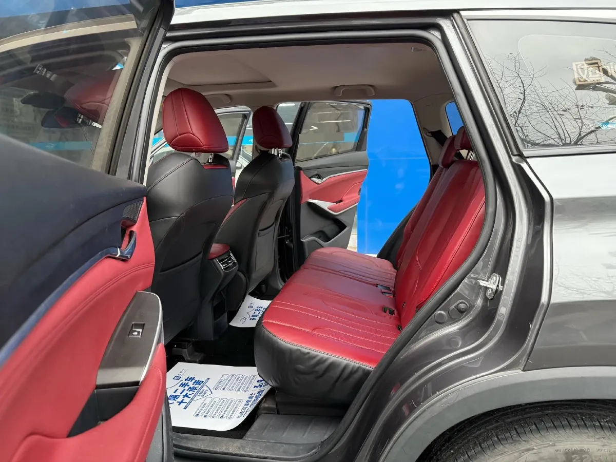 2021 ChangAn CS75 Plus 1.5T 178HP L4 6AT,autocango,china used car exporter,china ev exporter,chinese used car exporter,chinese used ev exporter