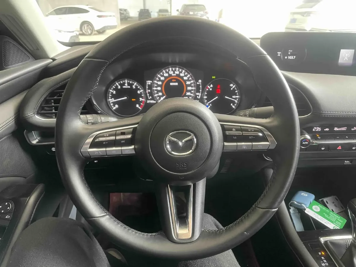 2021 Mazda 3 Axela 2.0L 158HP L4 6AT,autocango,china used car exporter,china ev exporter,chinese used car exporter,chinese used ev exporter