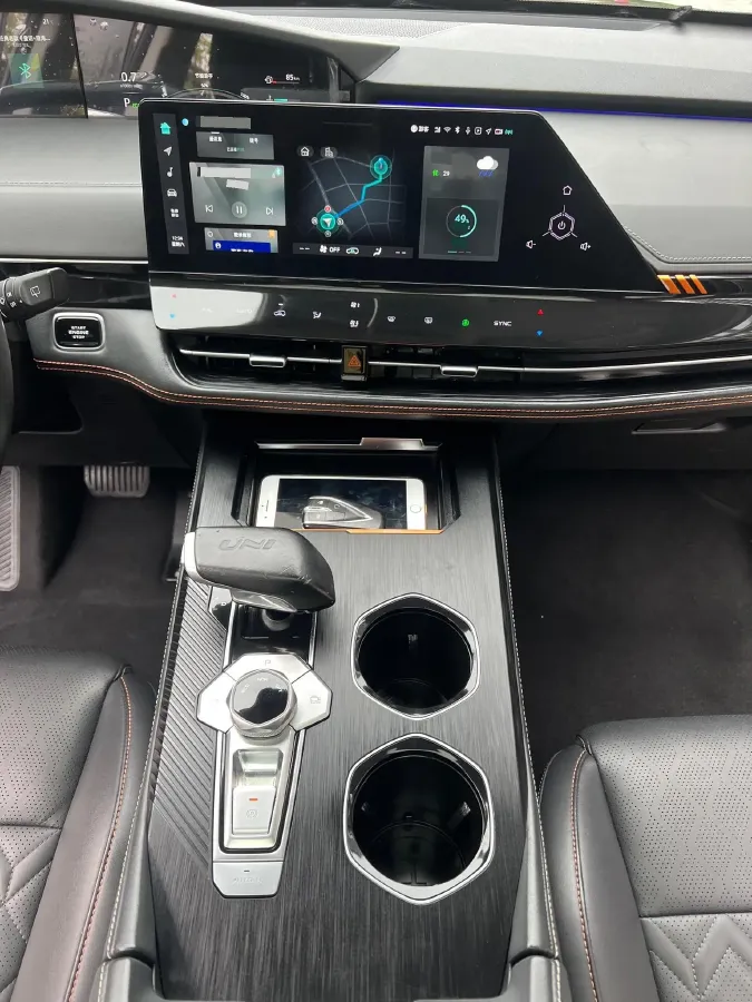 2021 ChangAn UNI-K 2.0T 233HP L4 8AT,autocango,china used car exporter,china ev exporter,chinese used car exporter,chinese used ev exporter