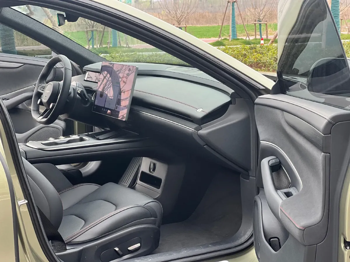 2024 MI SU7 BEV 73.6KWH,autocango,china used car exporter,china ev exporter,chinese used car exporter,chinese used ev exporter