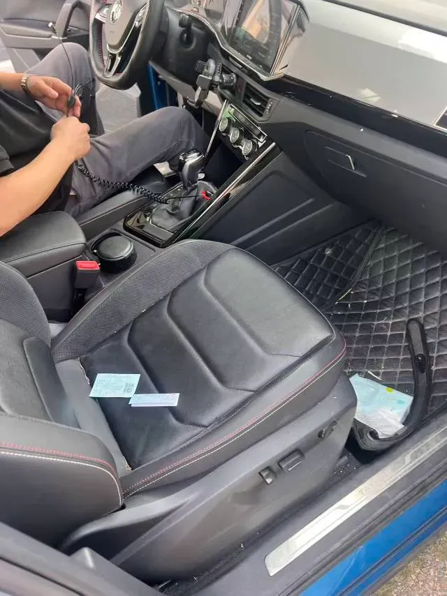 2019 Jeep Cherokee 2.0T 234HP L4 9AT,autocango,china used car exporter,china ev exporter,chinese used car exporter,chinese used ev exporter