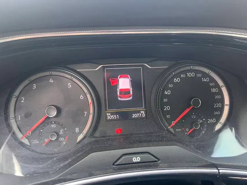 2019 Jeep Cherokee 2.0T 234HP L4 9AT,autocango,china used car exporter,china ev exporter,chinese used car exporter,chinese used ev exporter