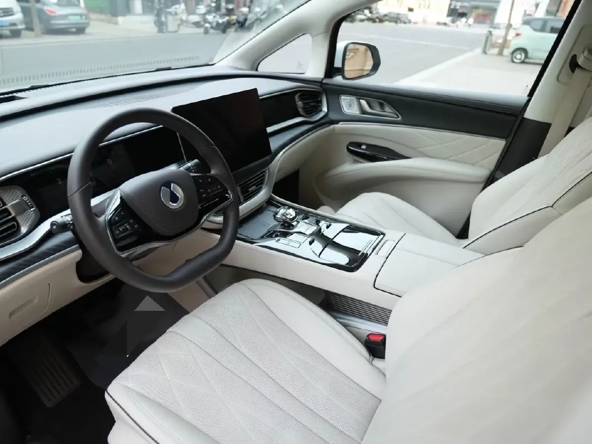 2024 Denza D9 1.5T 139HP L4 E-CVT PHEV 40KWH,autocango,china used car exporter,china ev exporter,chinese used car exporter,chinese used ev exporter