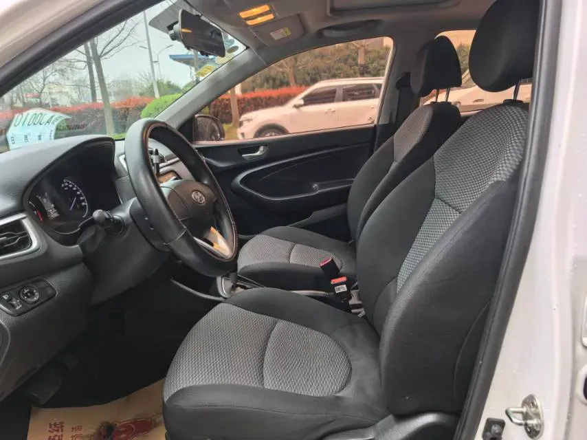 2017 Hyundai Reina 1.4L 95HP L4 4AT,autocango,china used car exporter,china ev exporter,chinese used car exporter,chinese used ev exporter