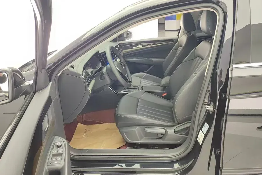 2020 Volkswagen Passat 1.4T 150HP L4 7DCT,autocango,china used car exporter,china ev exporter,chinese used car exporter,chinese used ev exporter