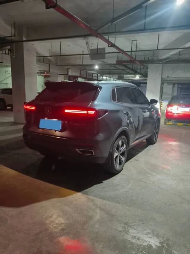 2022 ChangAn Oshan X7 Plus 1.5T 188HP L4 7DCT,autocango,china used car exporter,china ev exporter,chinese used car exporter,chinese used ev exporter