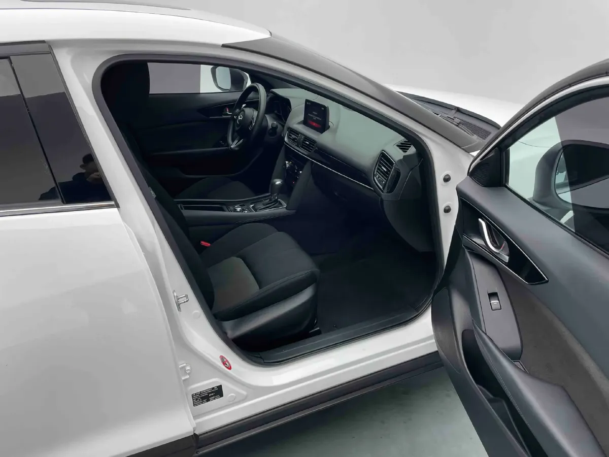 2021 Mazda CX-4 2.0L 158HP L4 6AT,autocango,china used car exporter,china ev exporter,chinese used car exporter,chinese used ev exporter